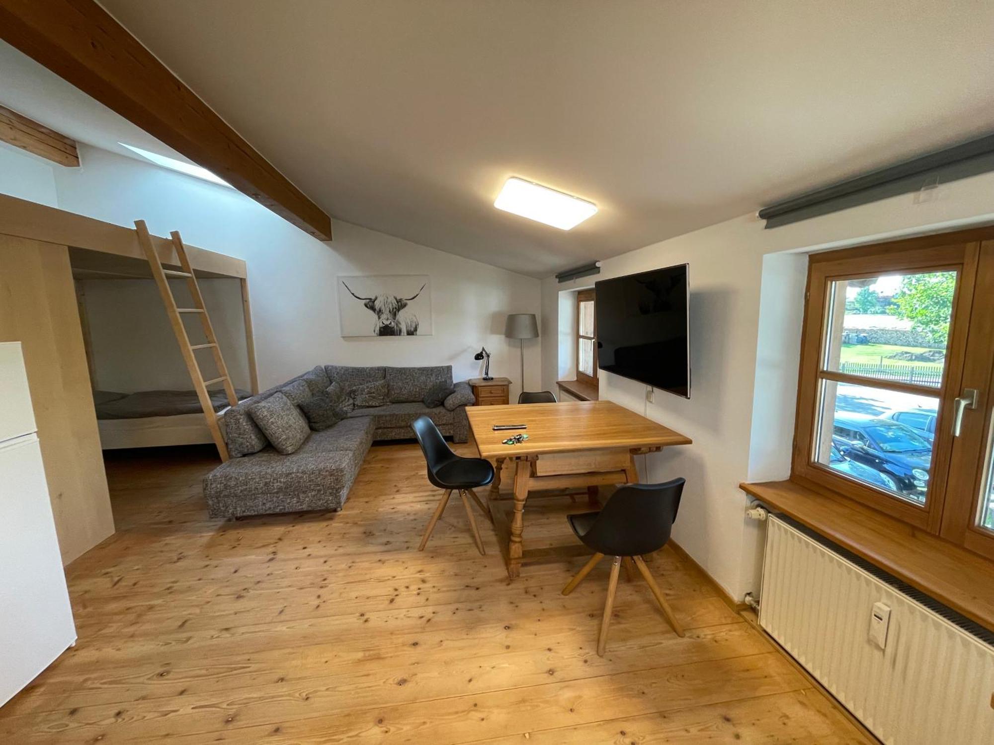 Ferienwohnungen Reschenhof Rosenheim Room photo